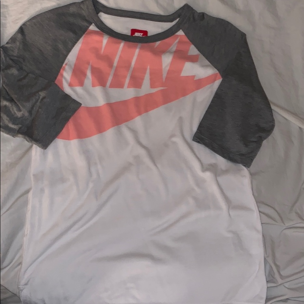 Girl’s Nike Shirt